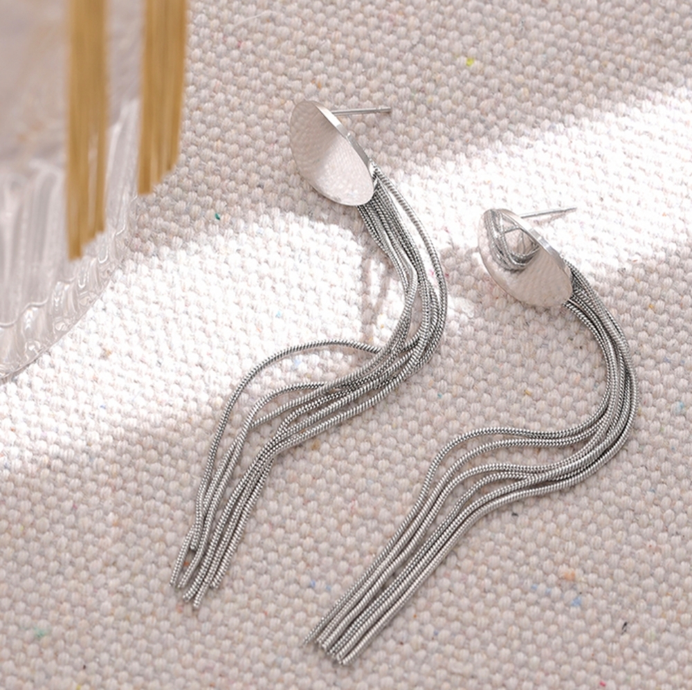 Amazing Long Tassel Earrings - Picture 4 of 7